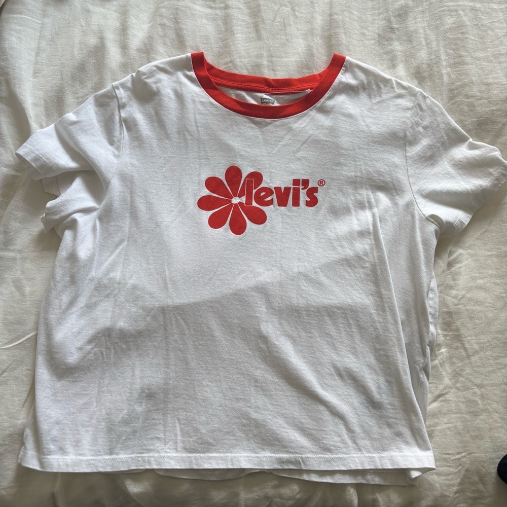 Levi's Red and White Short Sleeve Tee with Logo